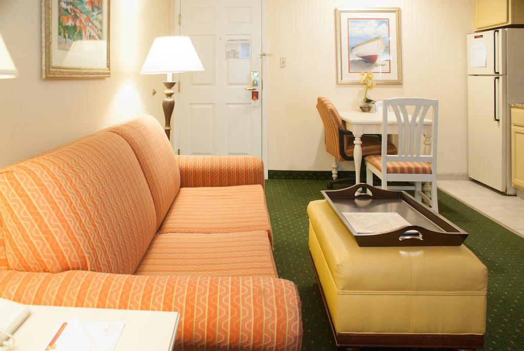 Hawthorn Suites By Wyndham Jacksonville Værelse billede