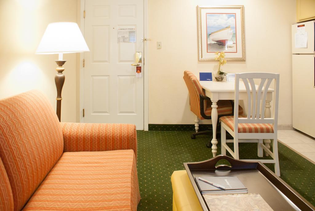 Hawthorn Suites By Wyndham Jacksonville Eksteriør billede